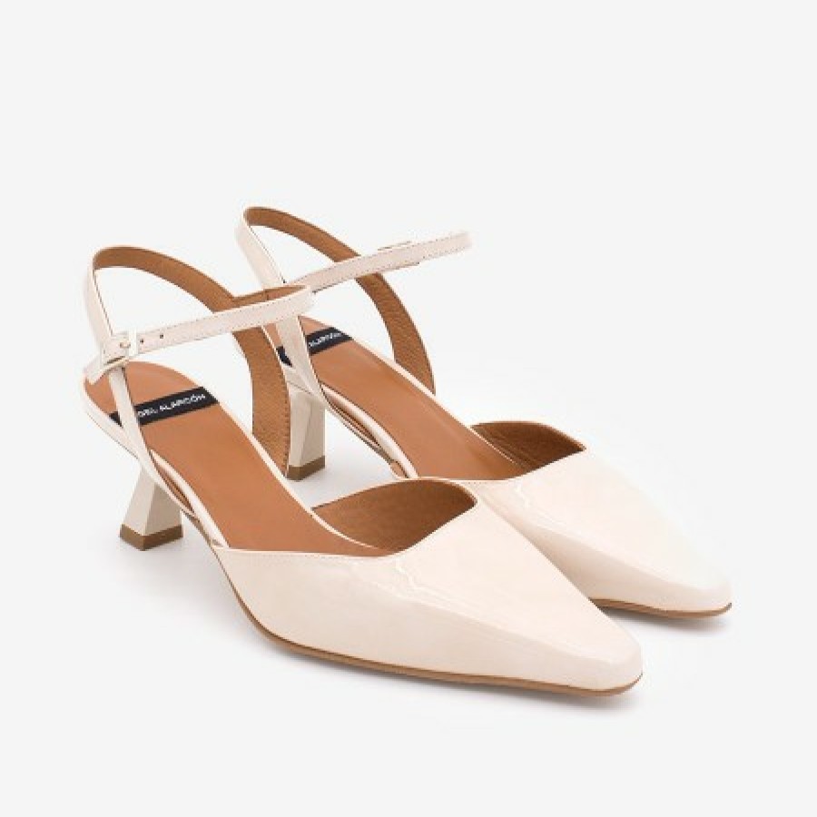 ANGEL ALARCON Wilma - Patent Leather Ankle Strap Pointed Toe Low Heel. | Spring - Summer - Ss