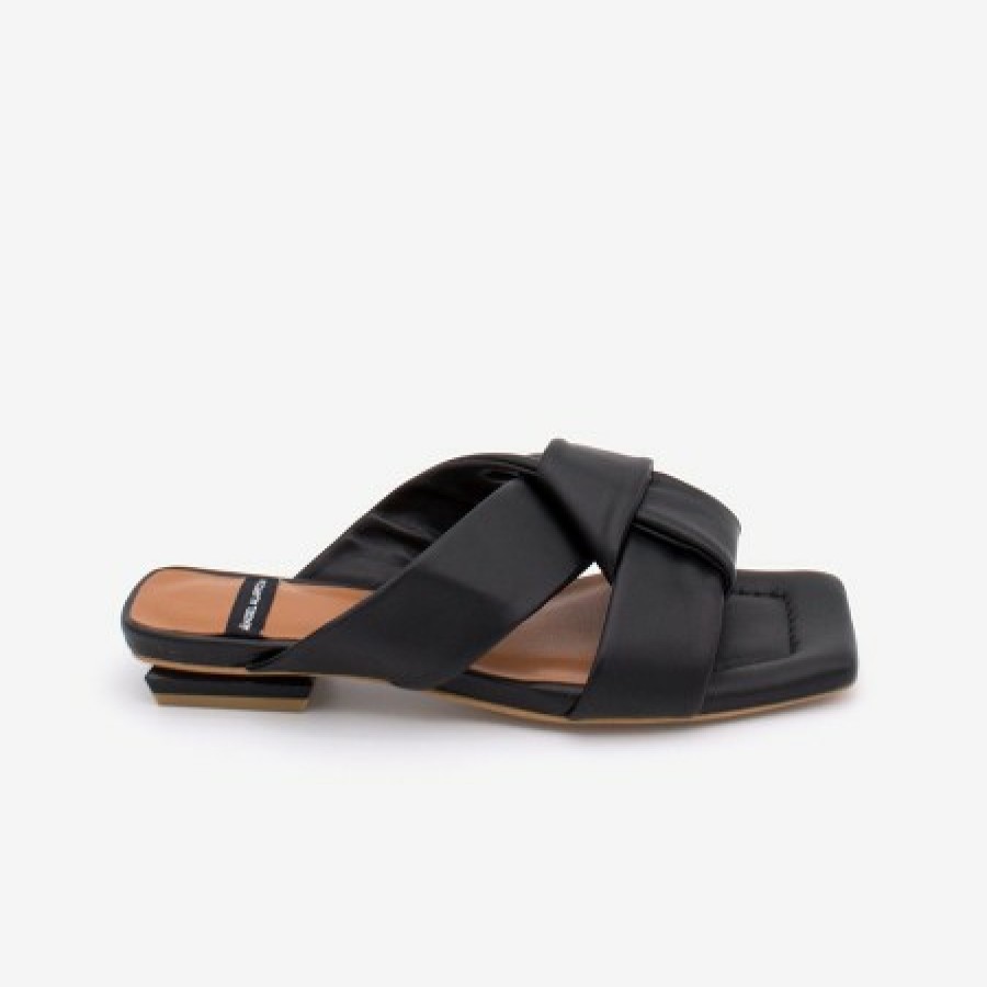 ANGEL ALARCON Amos - Padded Leather Flat Sandals | Spring - Summer - Ss