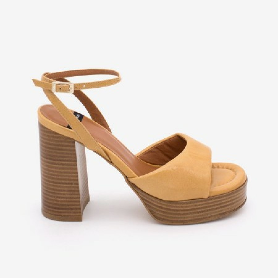 ANGEL ALARCON Esmar - Shiny Leather Padded Ankle Strap Sandal With Wide Heel And Platform | Sandals