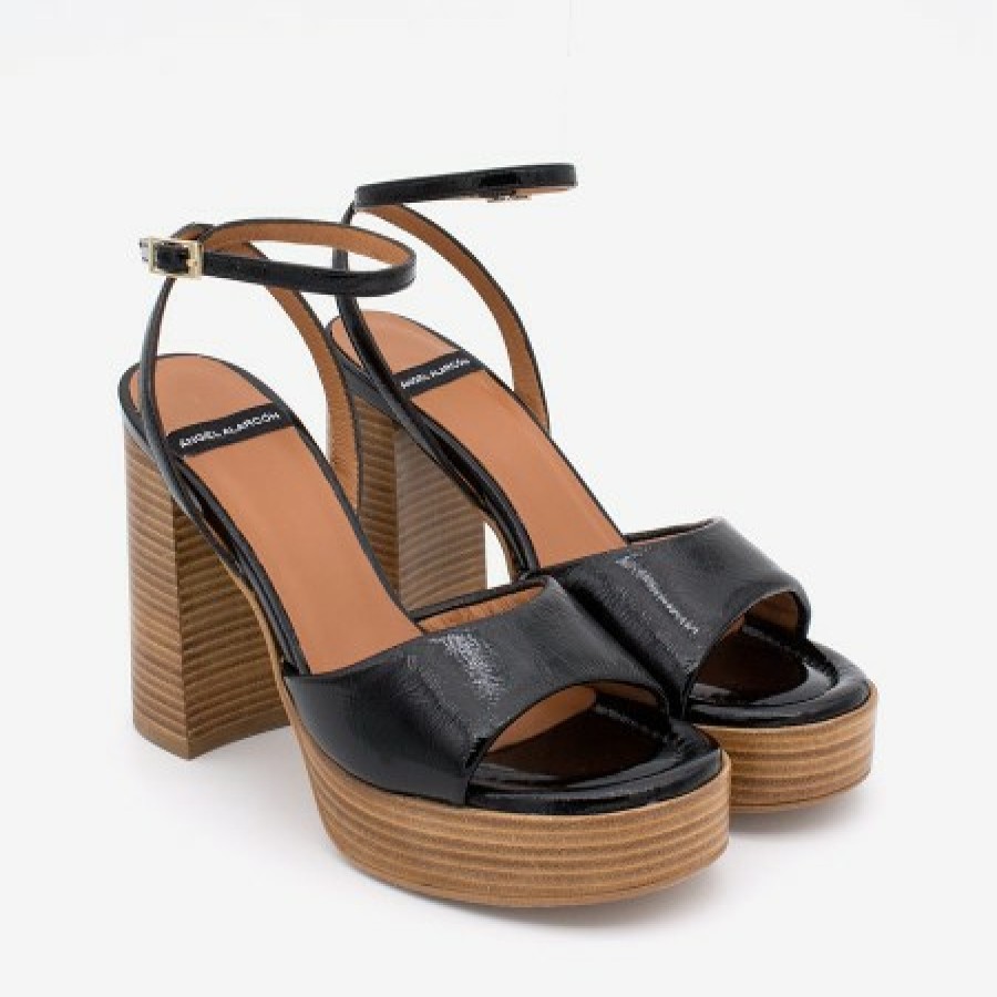 ANGEL ALARCON Esmar - Shiny Leather Padded Ankle Strap Sandal With Wide Heel And Platform | Spring - Summer - Ss