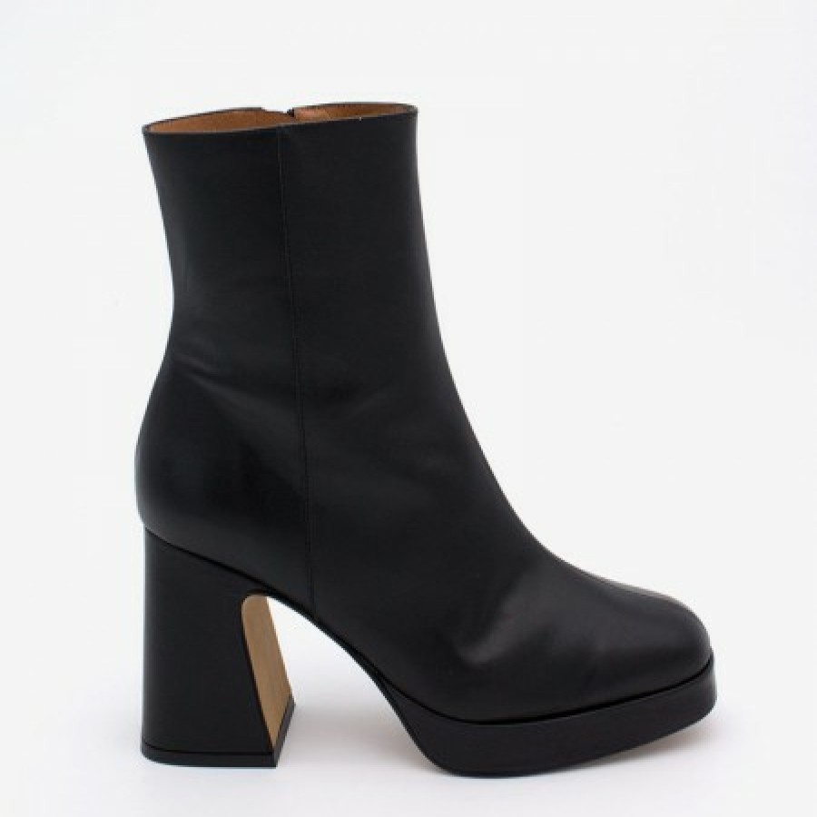 ANGEL ALARCON Olwen - Leather Booties With Block Heel And Platform | Autumn - Winter - Aw
