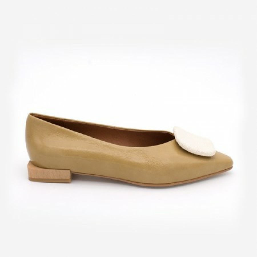 ANGEL ALARCON Thelma - Shinny Leather Flats With Raffia Ornament | Spring - Summer - Ss