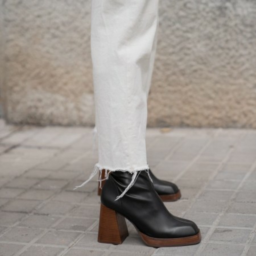 ANGEL ALARCON Managua - Elastic Sock-Type Boots With High Geometric Heels | Autumn - Winter - Aw