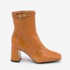 ANGEL ALARCON Jantar - Heeled Shiny Leather Booties With Square Toe & Zipper | Autumn - Winter - Aw