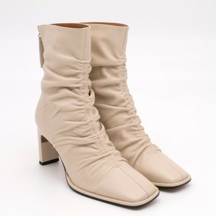 ANGEL ALARCON Janet - Wrinkled Leather Heeled Ankle Boots | Autumn - Winter - Aw