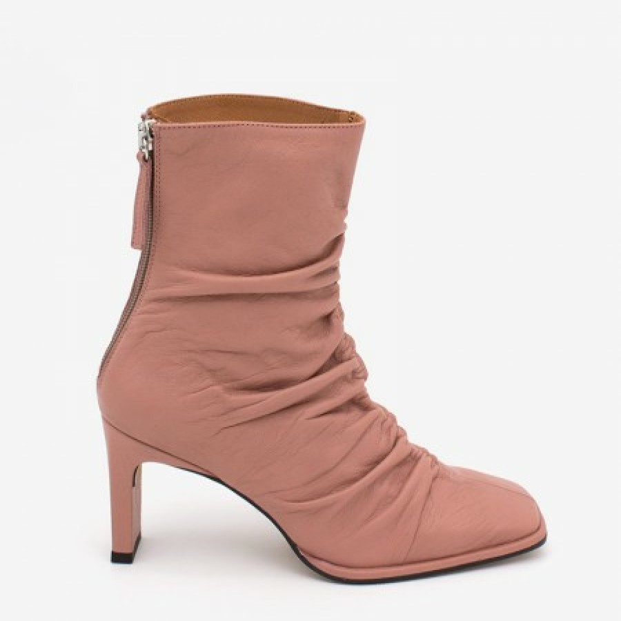 ANGEL ALARCON Janet - Wrinkled Leather Heeled Ankle Boots | Autumn - Winter - Aw